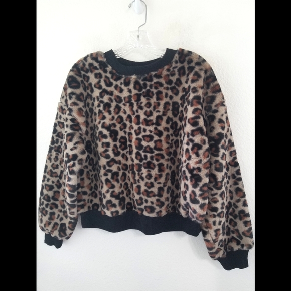 Wild Fable Faux Fur Animal Print Sweatshirt Small